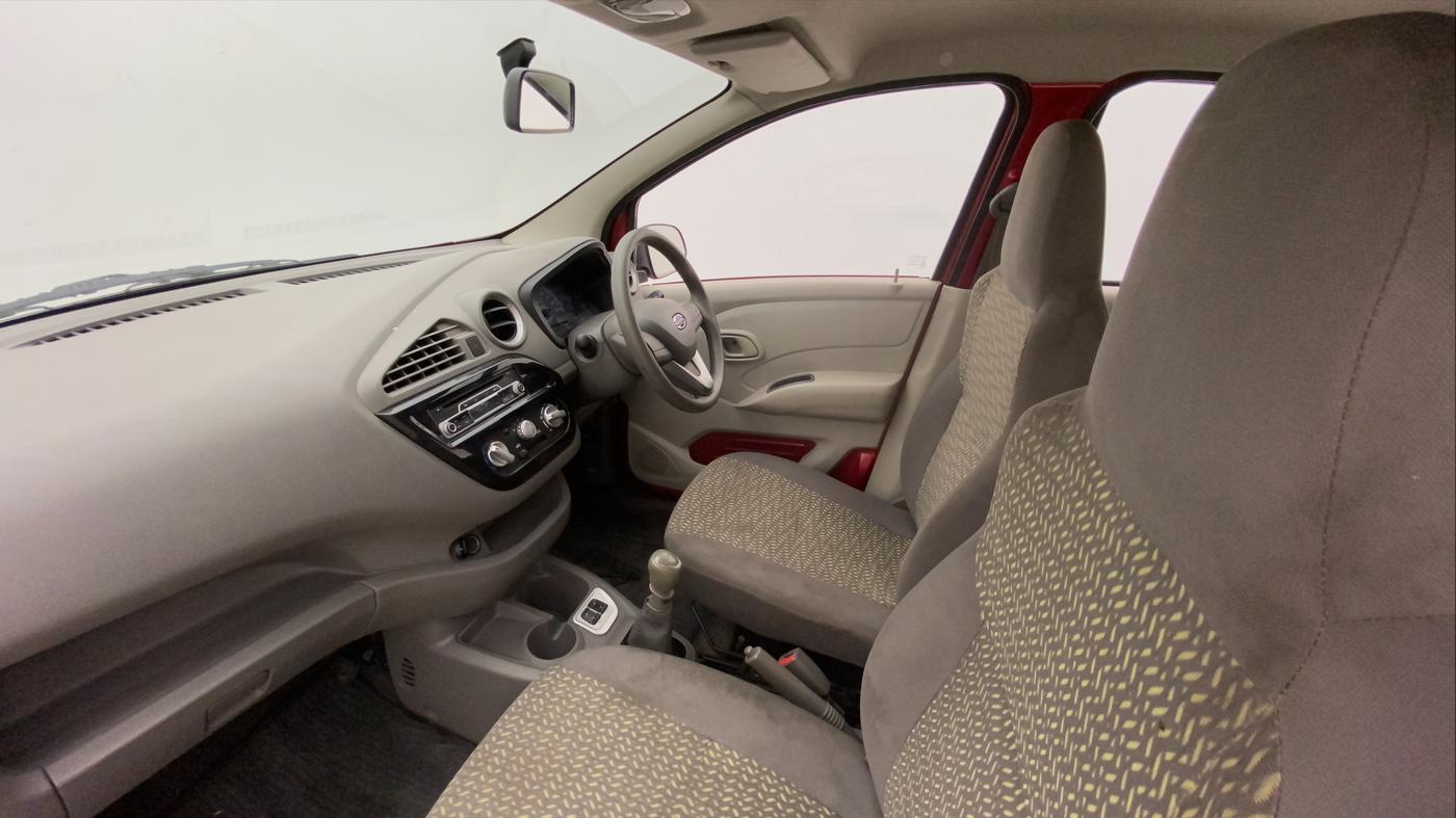 2016 Datsun Redi Go T (O), Petrol, Manual, 40,986 km, Right Side Front Door Cabin