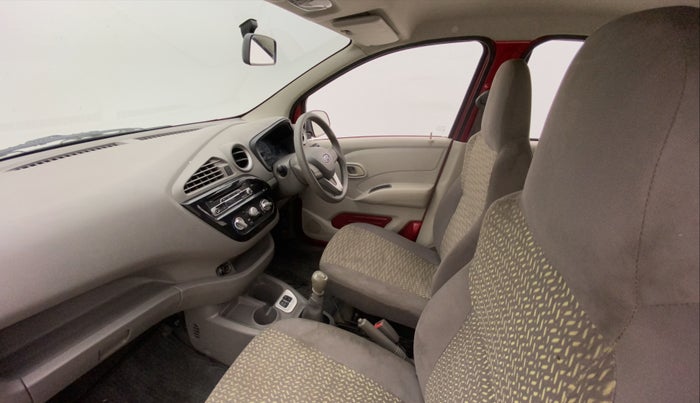 2016 Datsun Redi Go T (O), Petrol, Manual, 40,986 km, Right Side Front Door Cabin