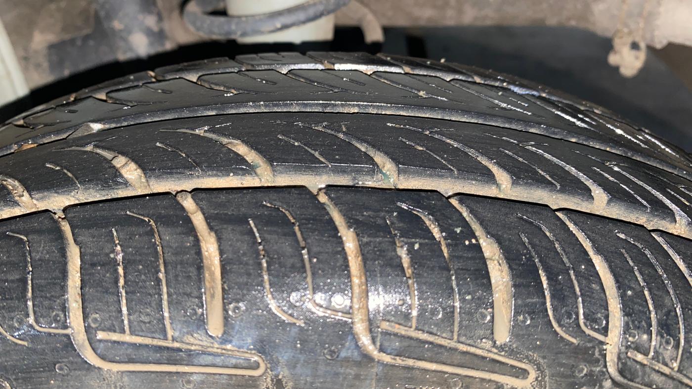 2013 Maruti Alto 800 LXI, Petrol, Manual, 30,136 km, Left Rear Tyre Tread