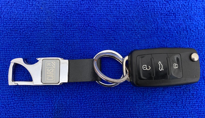 2018 Skoda Rapid AMBITION 1.6 MPI MT, Petrol, Manual, 19,581 km, Key Close Up