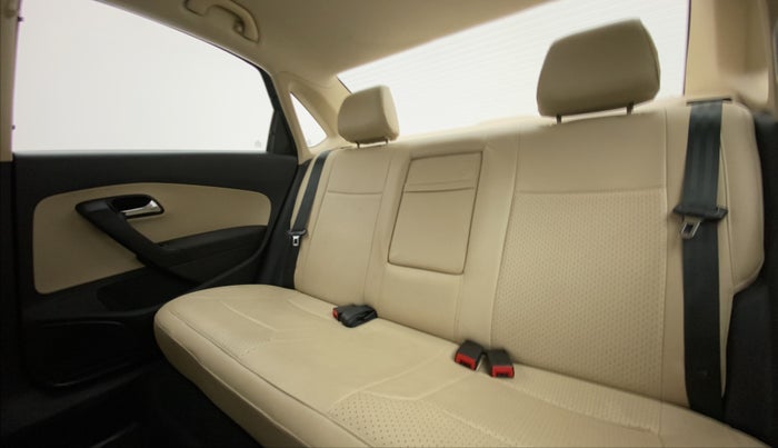 2018 Skoda Rapid AMBITION 1.6 MPI MT, Petrol, Manual, 19,581 km, Right Side Rear Door Cabin