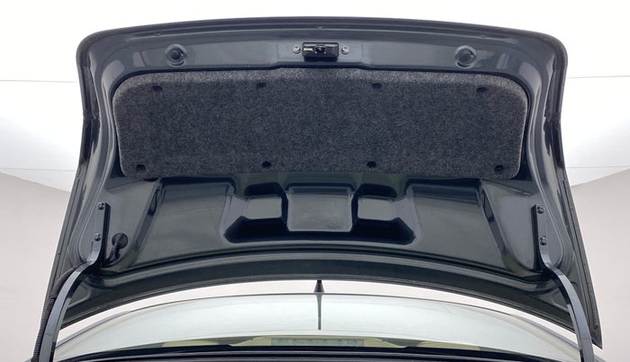 2018 Skoda Rapid AMBITION 1.6 MPI MT, Petrol, Manual, 19,581 km, Boot Door Open