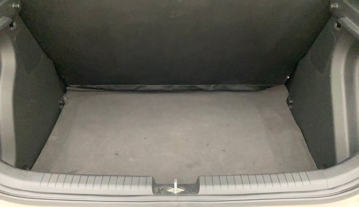 2017 Hyundai Elite i20 ERA 1.2, Petrol, Manual, 10,914 km, Boot Inside
