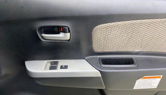 2014 Maruti Wagon R 1.0 LXI CNG, CNG, Manual, 64,469 km, Driver Side Door Panels Control