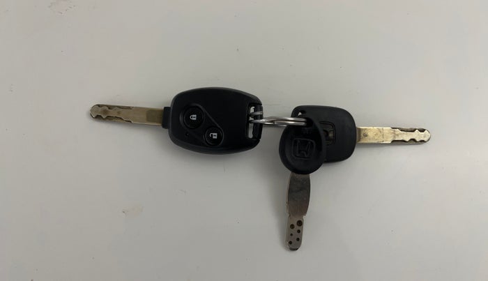 2016 Honda Brio S MT, Petrol, Manual, 47,507 km, Key Close Up