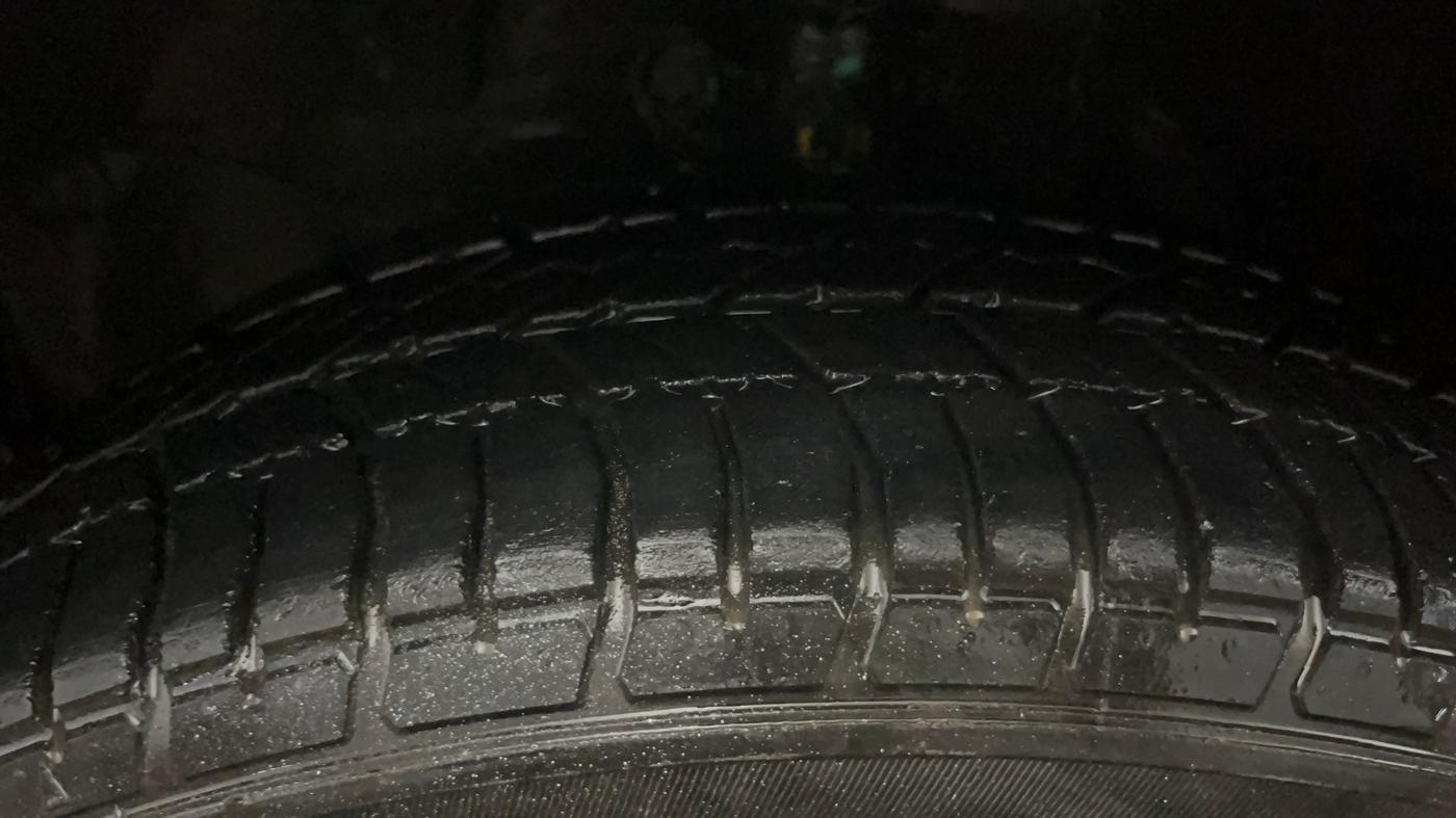 2016 Honda Brio S MT, Petrol, Manual, 47,631 km, Left Front Tyre Tread