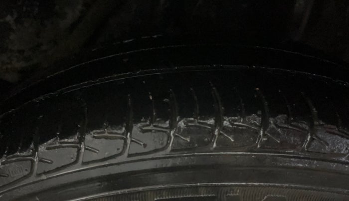 2016 Honda Brio S MT, Petrol, Manual, 47,507 km, Left Rear Tyre Tread