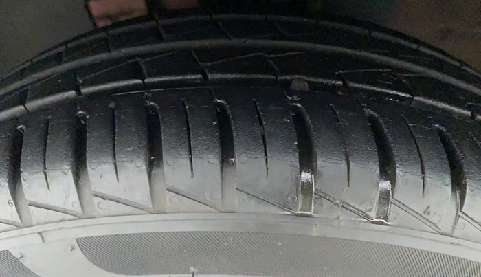 2022 Renault Kwid RXL 1.0, Petrol, Manual, 14,651 km, Left Front Tyre Tread