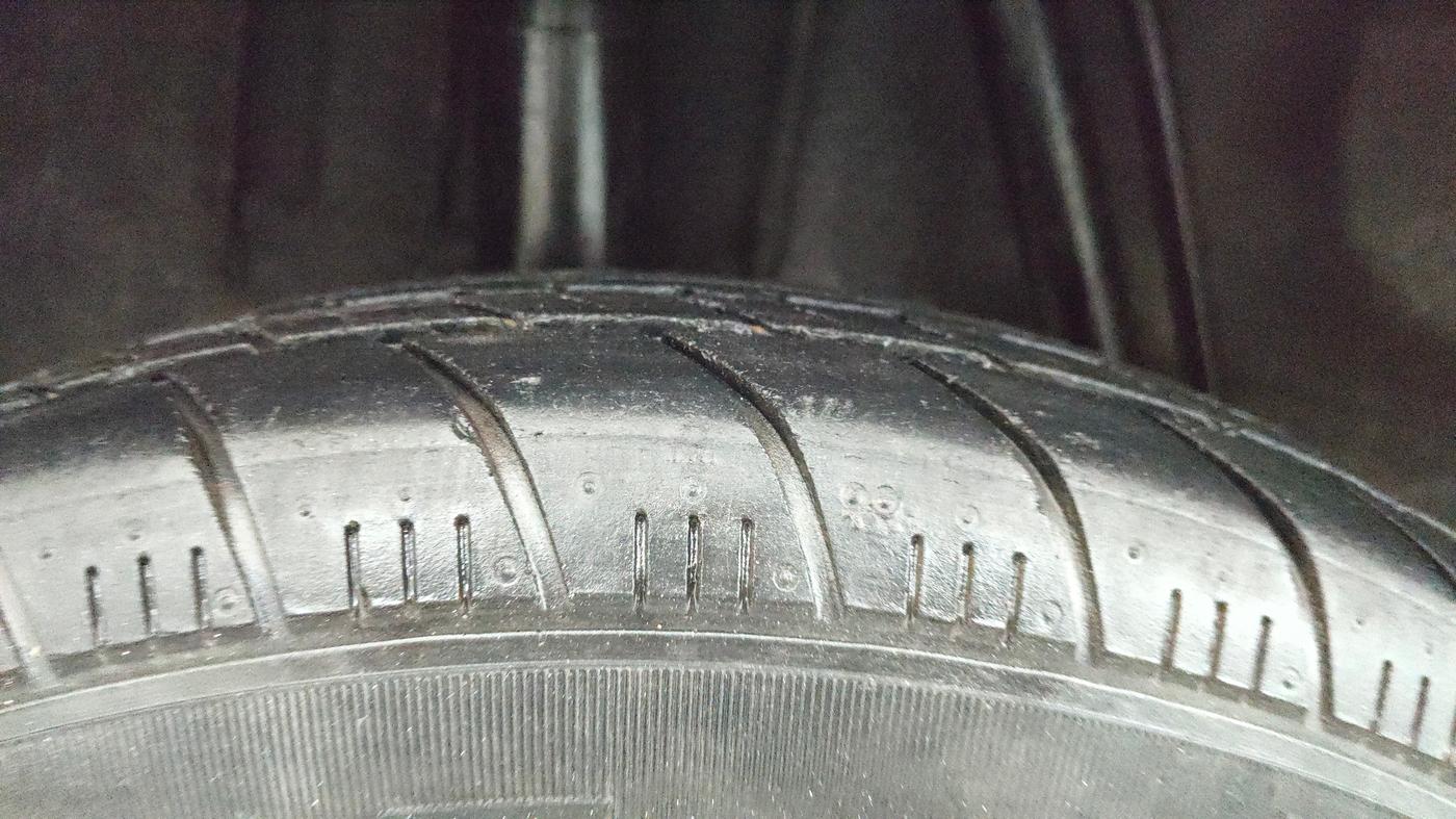 2016 Renault Kwid RXT 0.8, Petrol, Manual, 42,699 km, Right Rear Tyre Tread