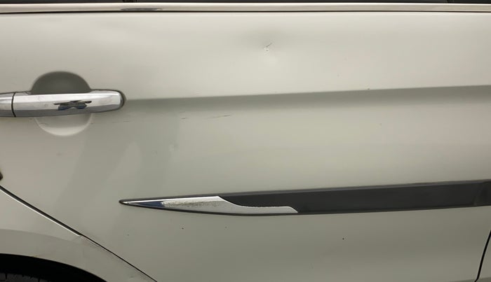 2017 Maruti Ciaz DELTA 1.4 MT PETROL, Petrol, Manual, 44,306 km, Right rear door - Slightly dented