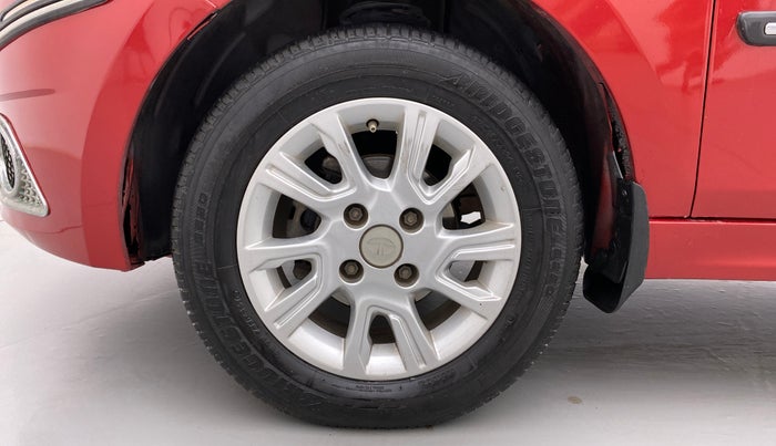 2017 Tata Tiago XZ DIESEL, Diesel, Manual, 54,238 km, Left Front Wheel