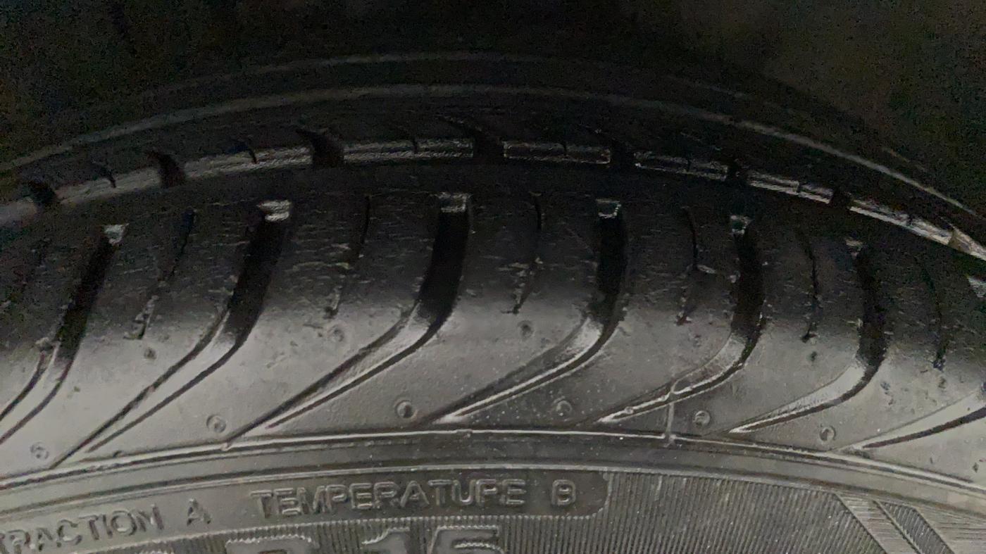 2019 Tata TIAGO JTP 1.2 PETROL, Petrol, Manual, 18,195 km, Right Front Tyre Tread