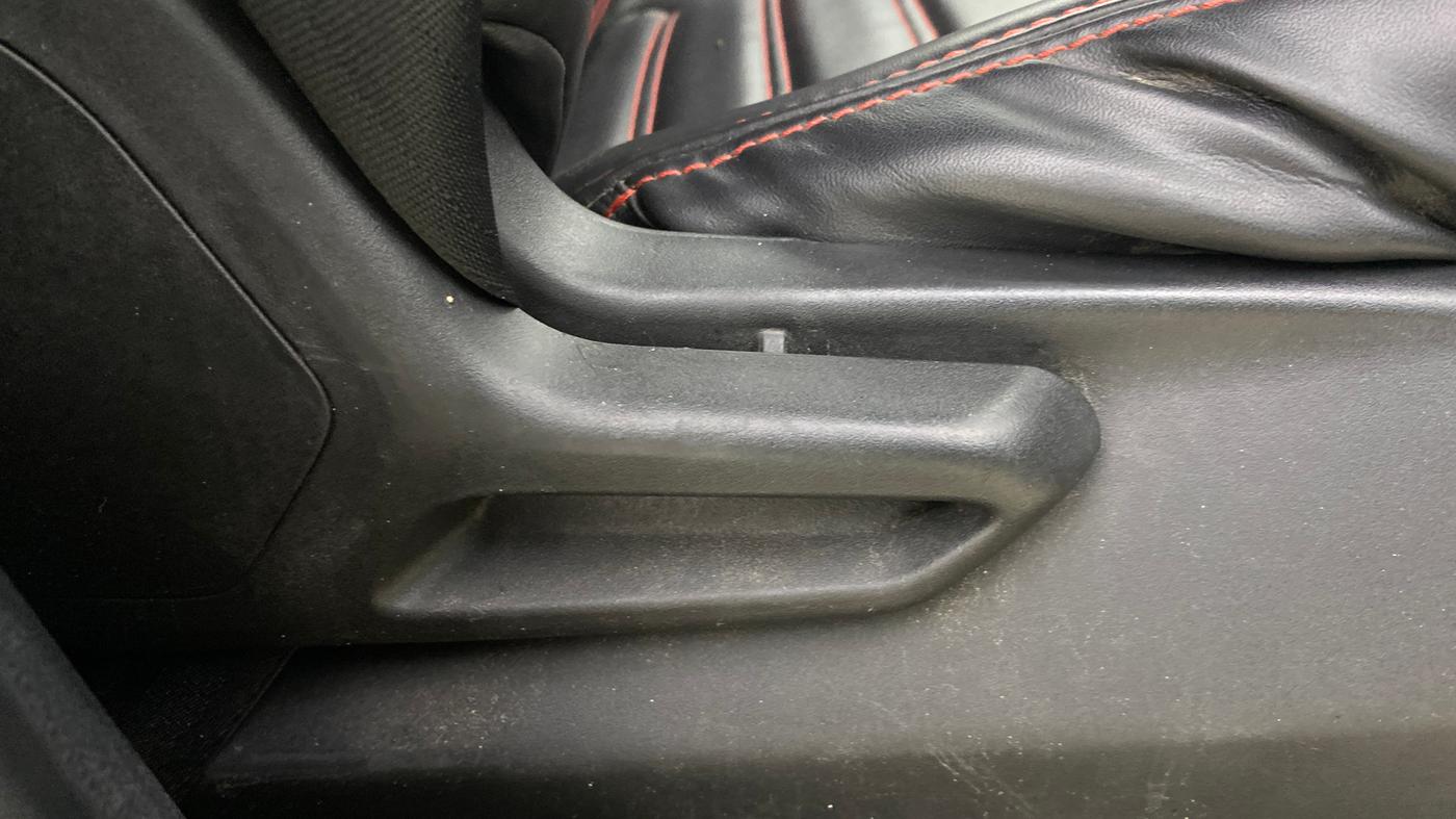 2022 Tata Tiago XT CNG, CNG, Manual, 65,553 km, Driver Side Adjustment Panel