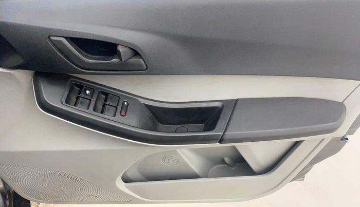 2021 Tata Tiago XT (O) PETROL, Petrol, Manual, 38,116 km, Driver Side Door Panels Control