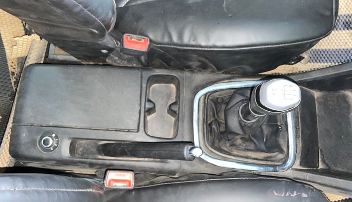 2020 Renault TRIBER RXZ, Petrol, Manual, 70,016 km, Gear Lever