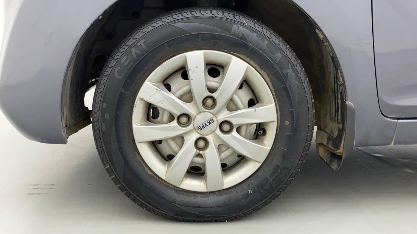 2015 Hyundai Eon ERA +, Petrol, Manual, 20,636 km, Left Front Wheel