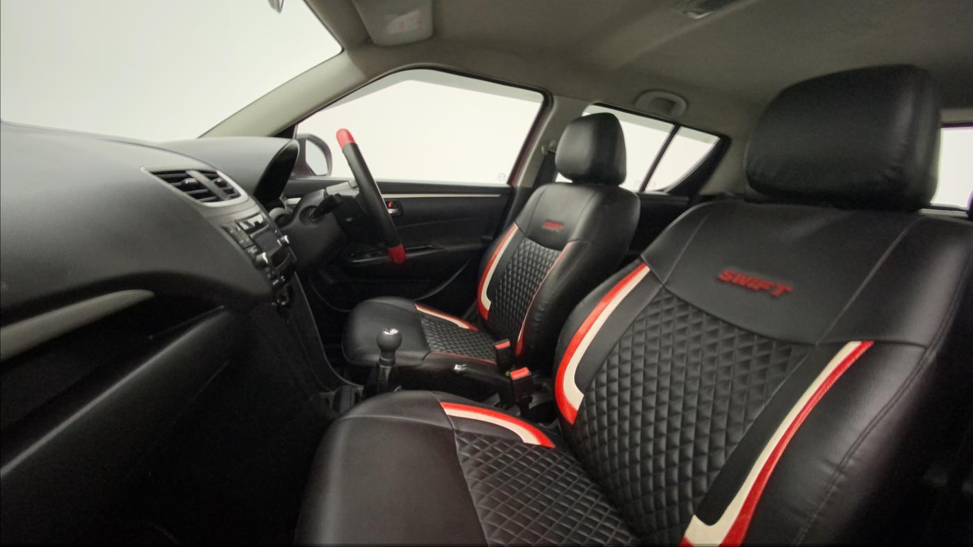 2017 Maruti Swift VXI O, Petrol, Manual, 32,787 km, Right Side Front Door Cabin