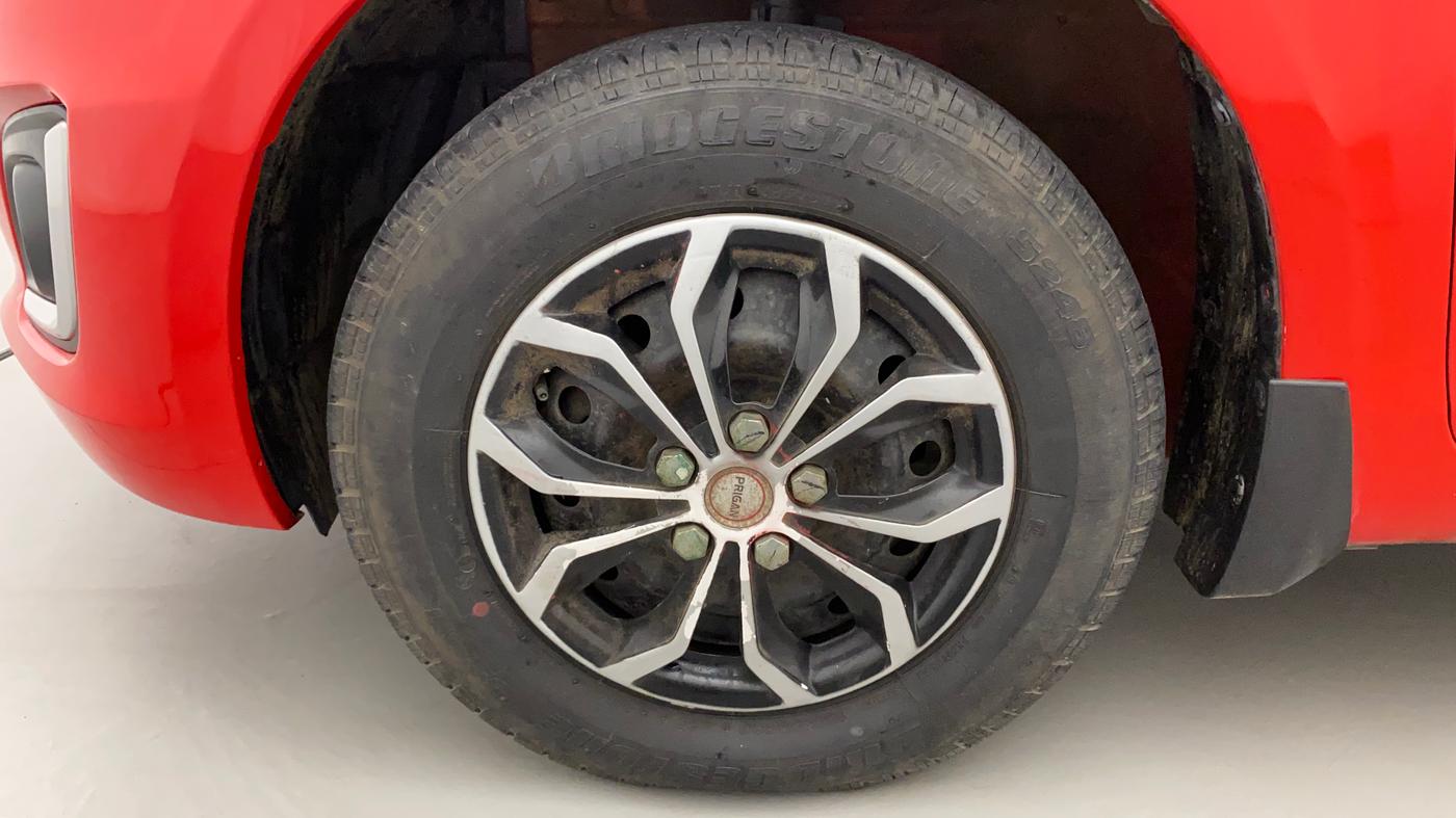 2017 Maruti Swift VXI O, Petrol, Manual, 32,787 km, Left Front Wheel