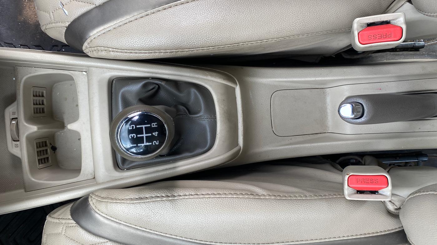2023 Maruti Ertiga   VXI (O) CNG, CNG, Manual, 1,40,138 km, Gear Lever