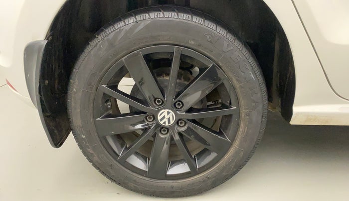 2016 Volkswagen Polo HIGHLINE1.5L, Diesel, Manual, 75,461 km, Right Rear Wheel