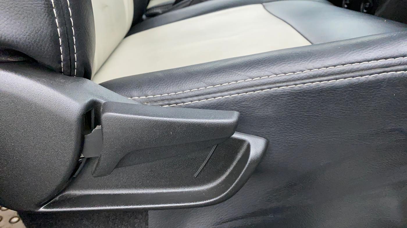 2020 Maruti S PRESSO VXI PLUS, Petrol, Manual, 23,495 km, Driver Side Adjustment Panel