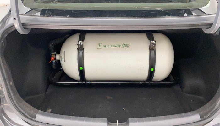 2022 Hyundai AURA S 1.2 CNG, CNG, Manual, 38,882 km, Boot Inside