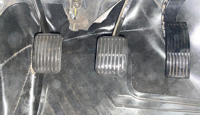 2022 Hyundai AURA S 1.2 CNG, CNG, Manual, 38,882 km, Pedals