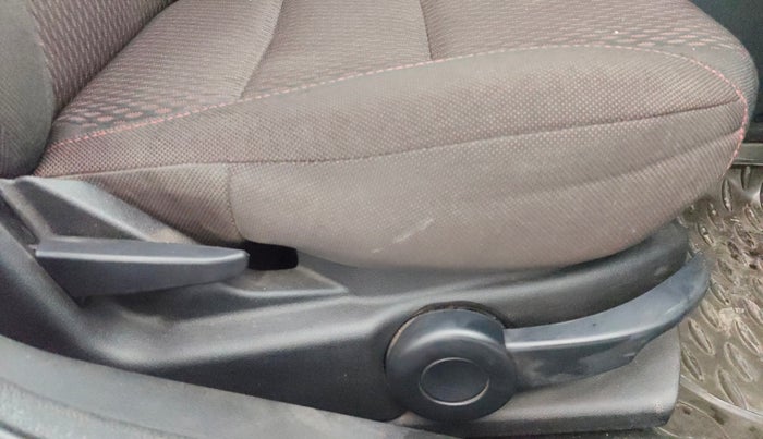 2012 Ford Figo TITANIUM 1.2 PETROL, Petrol, Manual, 1,04,374 km, Driver Side Adjustment Panel