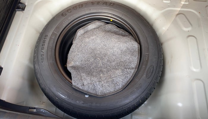 2020 KIA SONET HTX 1.0 IMT, Petrol, Manual, 38,690 km, Spare Tyre