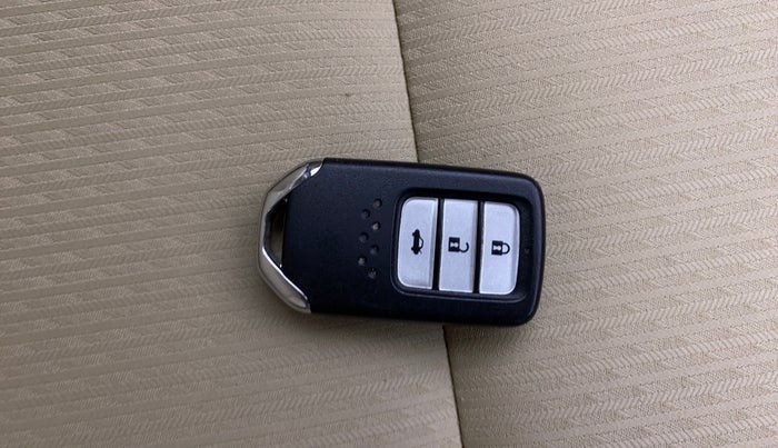 2019 Honda City 1.5L I-VTEC V MT, Petrol, Manual, 43,071 km, Key Close Up