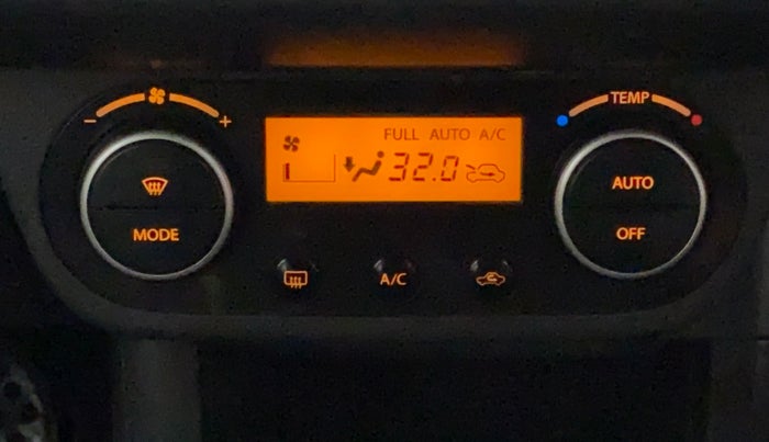 2010 Maruti Swift ZXI, Petrol, Manual, 85,544 km, Automatic Climate Control