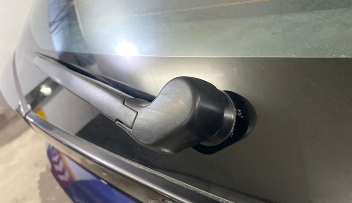 2022 Tata ALTROZ XZA PLUS, Petrol, Automatic, 45,031 km, Rear Wiper