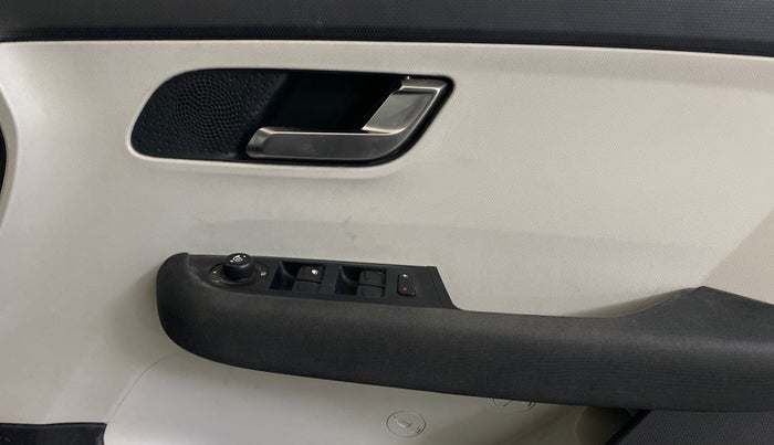 2022 Tata ALTROZ XZA PLUS, Petrol, Automatic, 45,031 km, Driver Side Door Panels Control