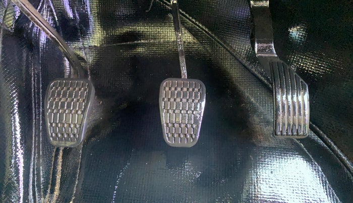 2022 Tata PUNCH PURE MT, Petrol, Manual, 24,174 km, Pedals