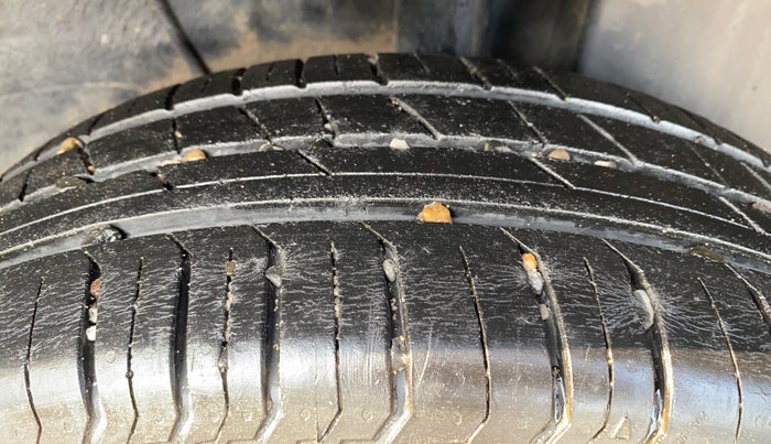 2022 Tata PUNCH PURE MT, Petrol, Manual, 24,174 km, Left Rear Tyre Tread