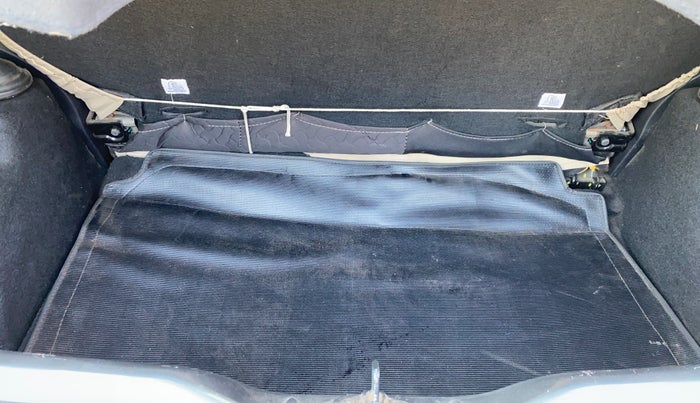 2022 Tata PUNCH PURE MT, Petrol, Manual, 24,174 km, Boot Inside