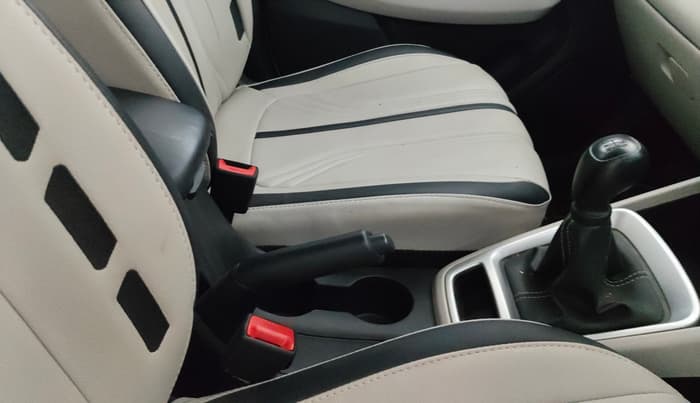 2024 Hyundai VENUE S(O) 1.2, Petrol, Manual, 23,423 km, Gear Lever