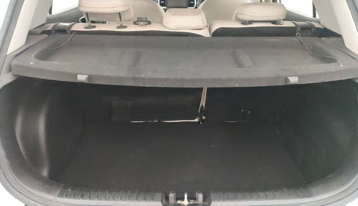 2024 Hyundai VENUE S(O) 1.2, Petrol, Manual, 23,423 km, Boot Inside