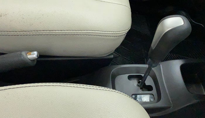 2016 Maruti Wagon R 1.0 VXI AMT, Petrol, Automatic, 38,213 km, Gear Lever