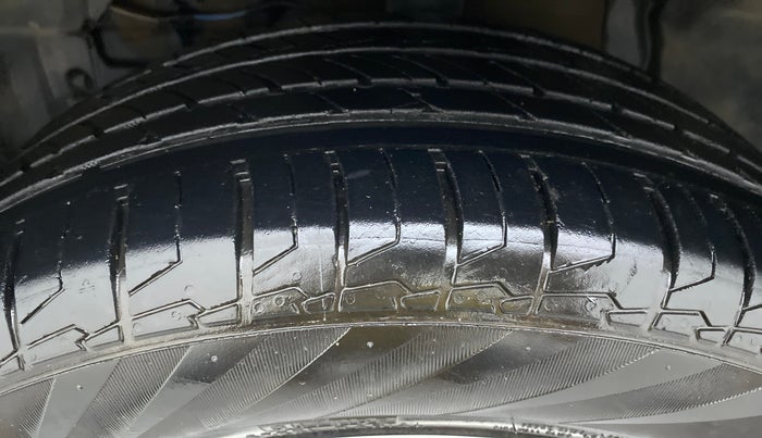2021 Maruti S Cross SIGMA 1.5, Petrol, Manual, 20,464 km, Left Front Tyre Tread