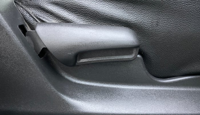 2021 Maruti S Cross SIGMA 1.5, Petrol, Manual, 20,464 km, Driver Side Adjustment Panel