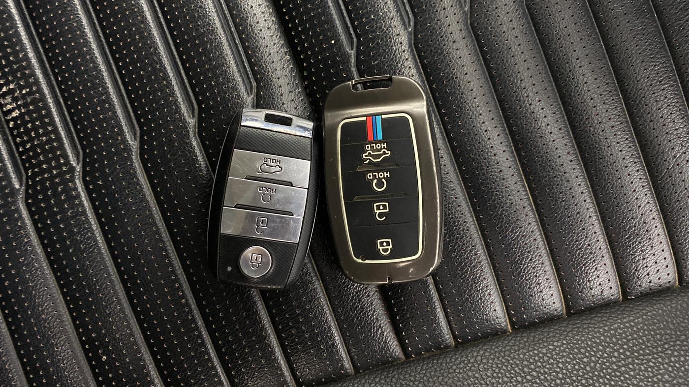 2021 KIA SONET GTX PLUS 1.0 DCT, Petrol, Automatic, 82,626 km, Key Close Up