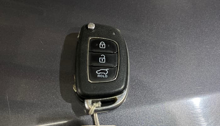 2017 Hyundai Elite i20 ASTA 1.2, Petrol, Manual, 73,172 km, Key Close Up