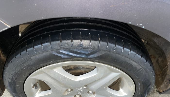 2017 Hyundai Elite i20 ASTA 1.2, Petrol, Manual, 73,172 km, Right Rear Tyre Tread