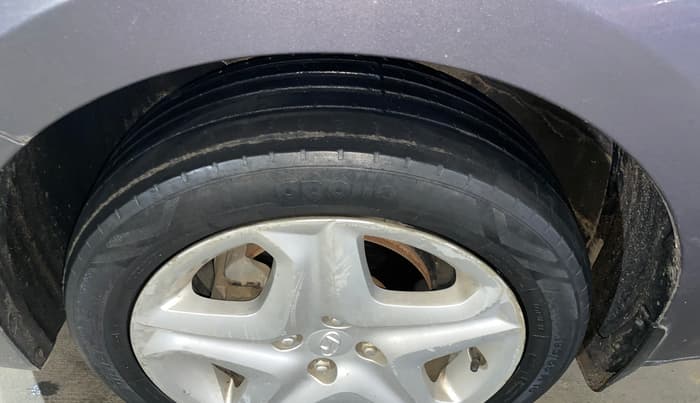 2017 Hyundai Elite i20 ASTA 1.2, Petrol, Manual, 73,172 km, Left Front Tyre Tread