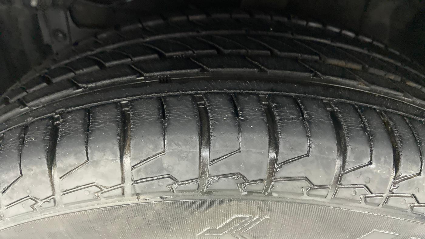 2018 Maruti S Cross ALPHA SHVS, Diesel, Manual, 13,941 km, Left Front Tyre Tread