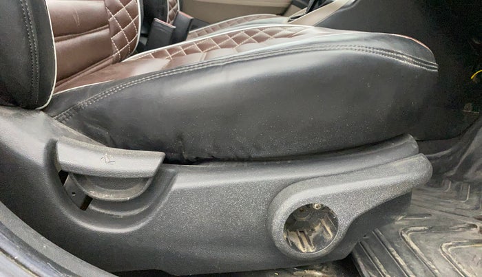 2014 Hyundai Grand i10 ASTA AT 1.2 KAPPA VTVT, CNG, Automatic, 95,515 km, Driver Side Adjustment Panel