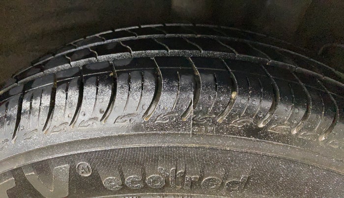 2014 Hyundai Grand i10 ASTA AT 1.2 KAPPA VTVT, CNG, Automatic, 95,515 km, Left Rear Tyre Tread