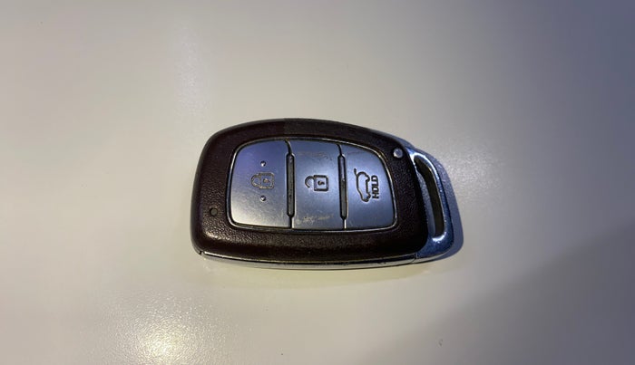 2018 Hyundai Creta SX PLUS 1.6 PETROL, Petrol, Manual, 35,728 km, Key Close Up