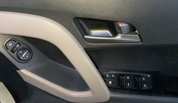 2018 Hyundai Creta SX PLUS 1.6 PETROL, Petrol, Manual, 35,728 km, Driver Side Door Panels Control